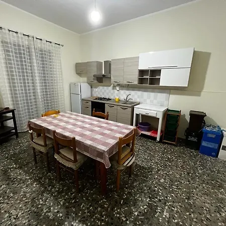 Remax Corigliano Appartement *